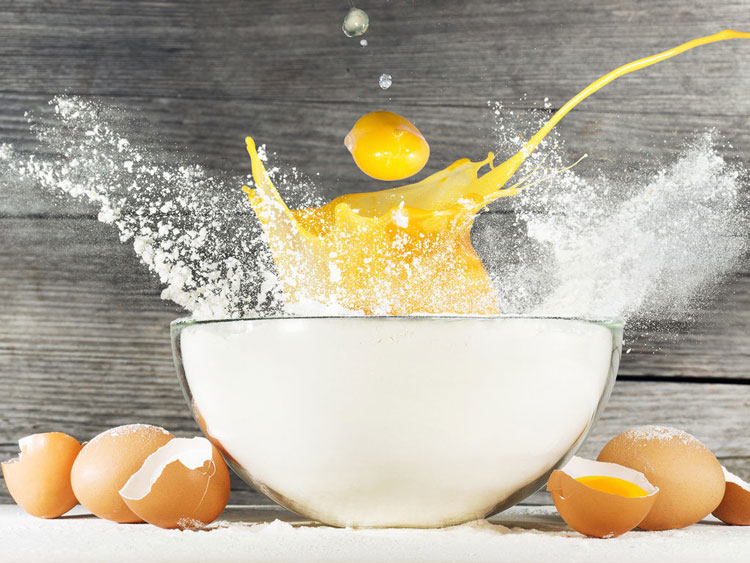 چه مواد غذایی را نباید خام بخوریم؟